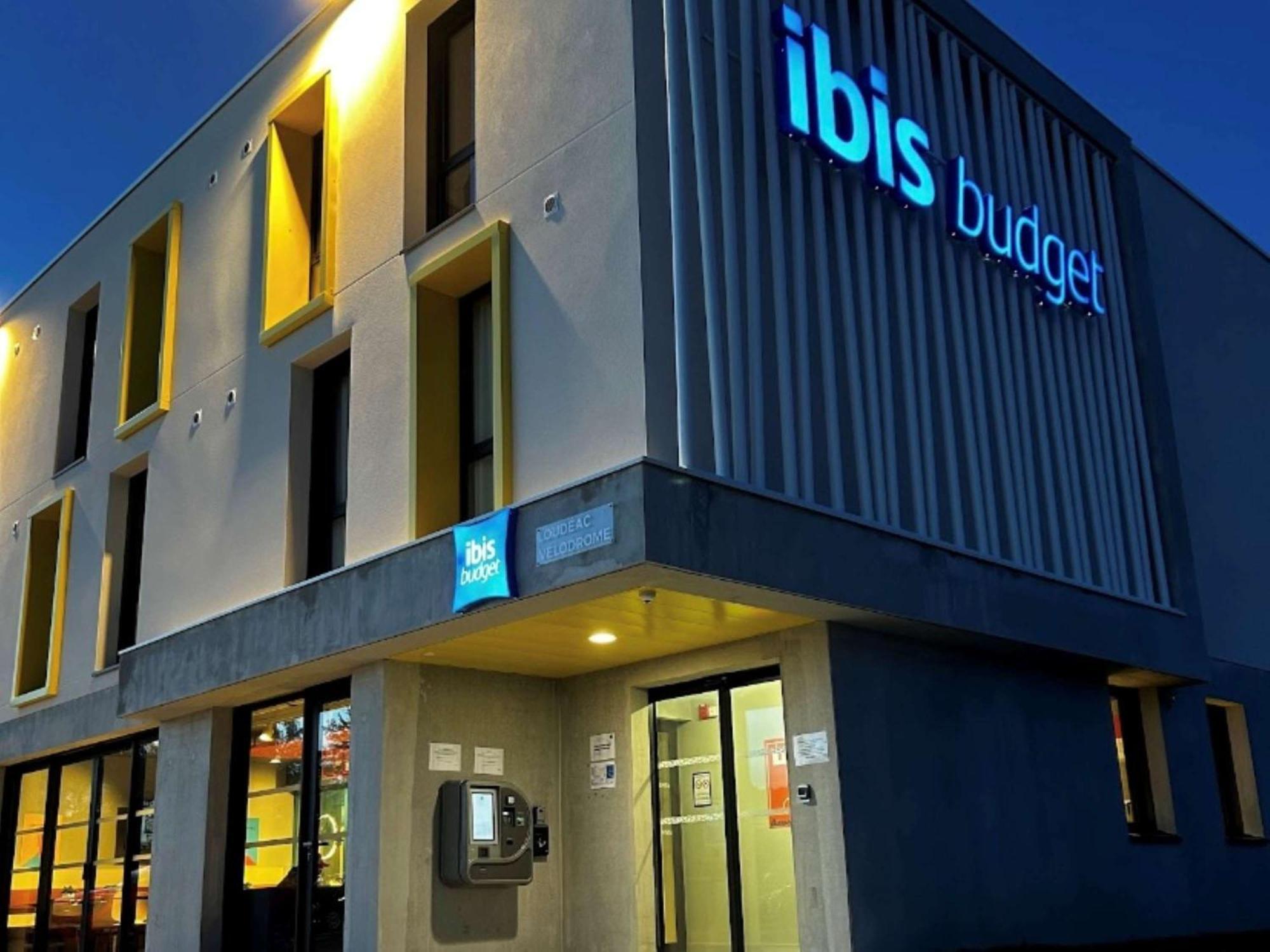Ibis Budget Loudeac Velodrome מראה חיצוני תמונה